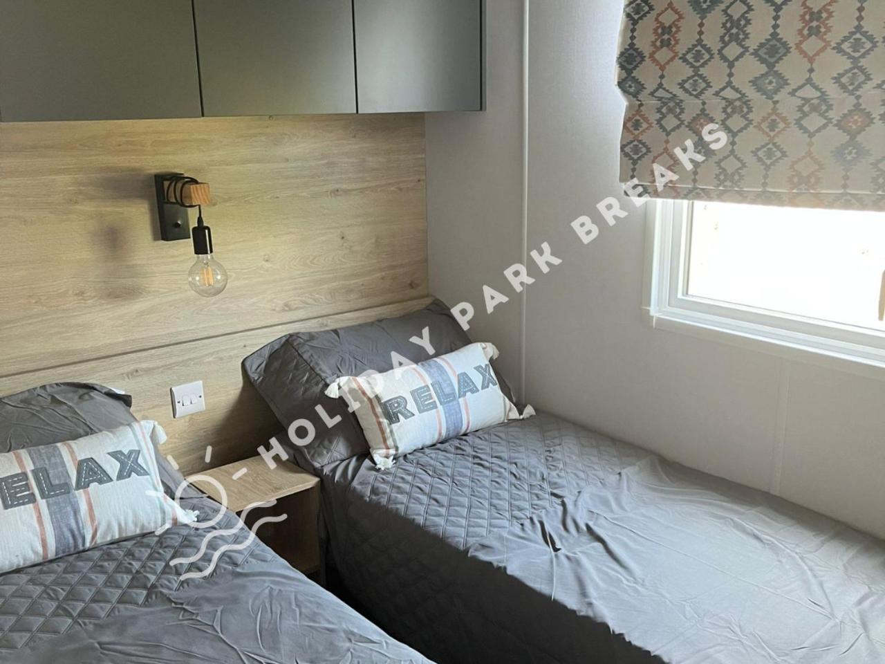 Sunset - A Relaxing Gold 3 Bed Holiday Home At Seal Bay Resort Chichester Exterior photo